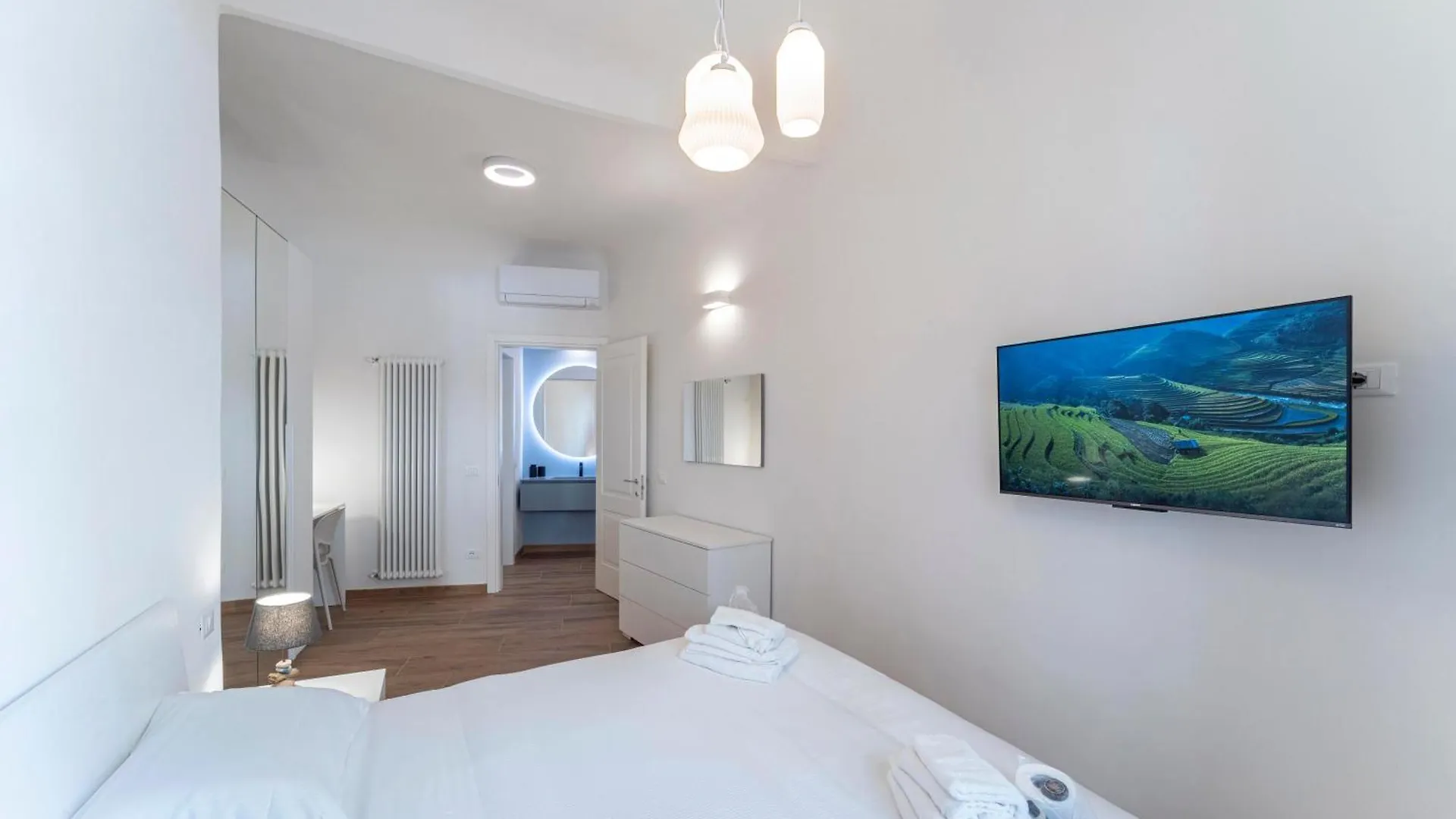 Unyca - Your Home In Florence Apartment